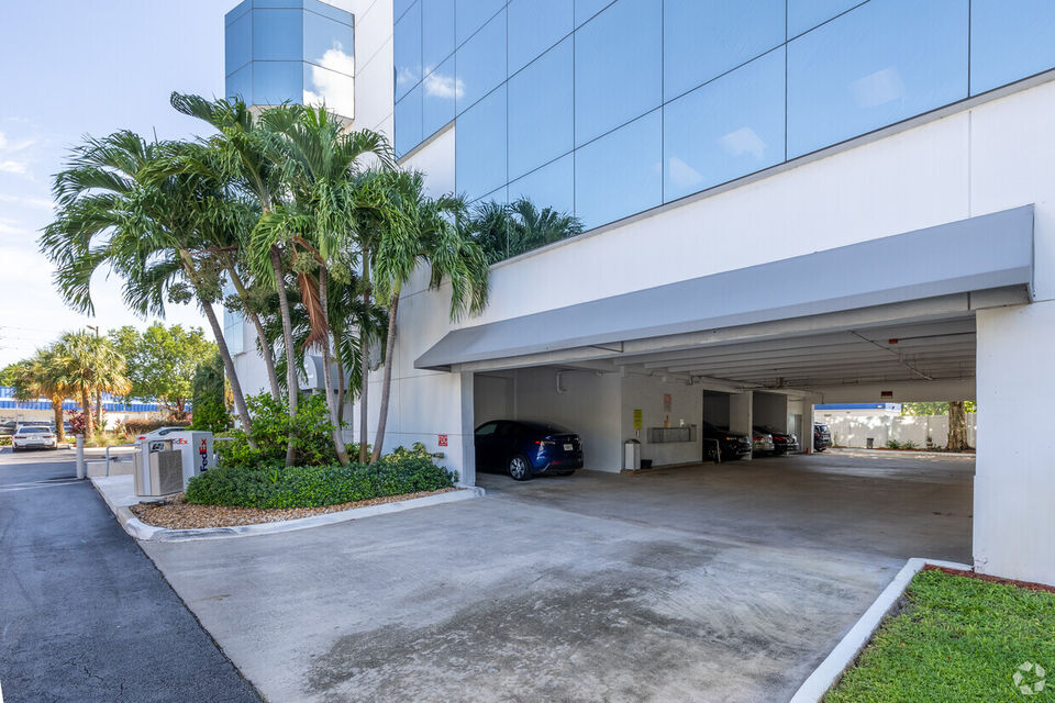 800 CYPRESS BUILDING — 800 E Cypress Creek Rd, Fort Lauderdale, FL 33334 — photo 5