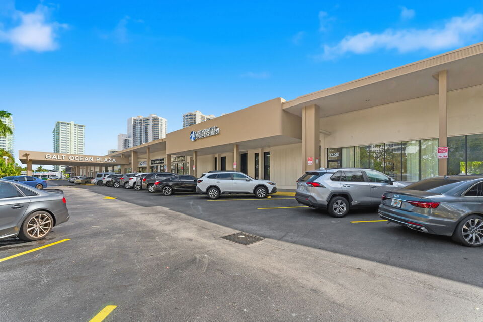 GALT OCEAN PLAZA — 3300-3370 NE 34th St, Fort Lauderdale, FL 33308 — photo 3